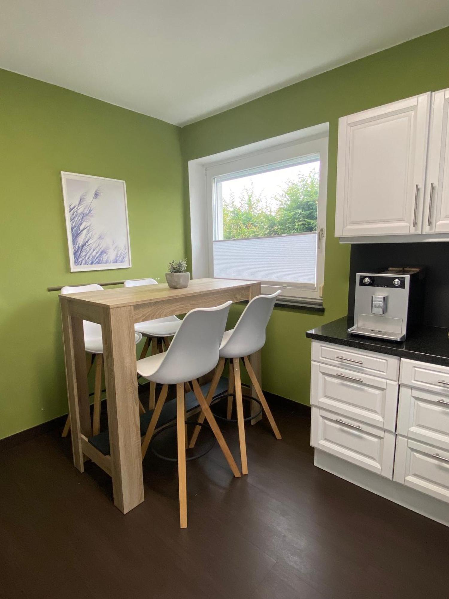 Im Gruenen Am Stadtrand, 50 M2, Eigener Garten Mit Terrasse, Eigener Eingang, Kostenloses Parken Apartment Salzburg